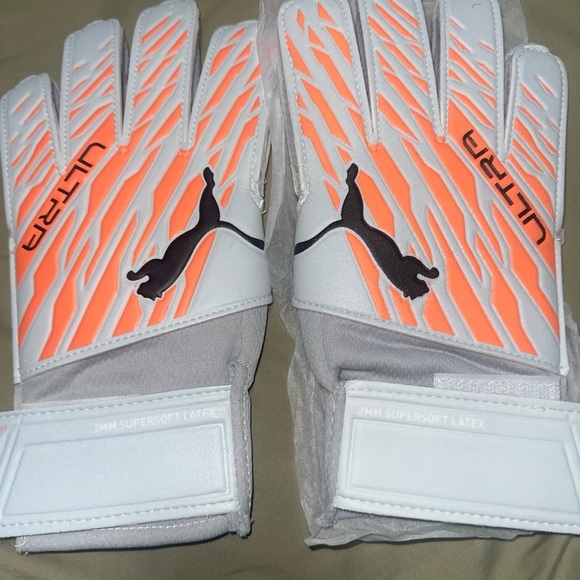 New PUMA Ultra Grip Hybrid Pro Goalkeeper Gloves Mens Orange Size 9 - Picture 6 of 8